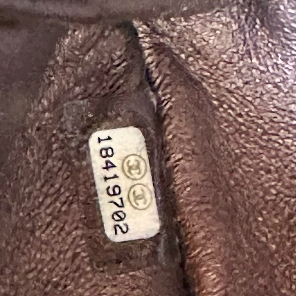 Chanel 2.55 Reissue Flap Bag - Picture 13 of 16